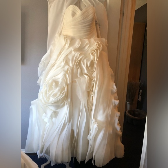 MAGGIE SOTTERO Haute Couture Juliette (NWT) Size: 12 - Picture 11 of 16